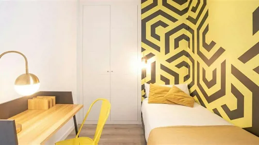 Rooms in Barcelona Ciutat Vella - photo 3