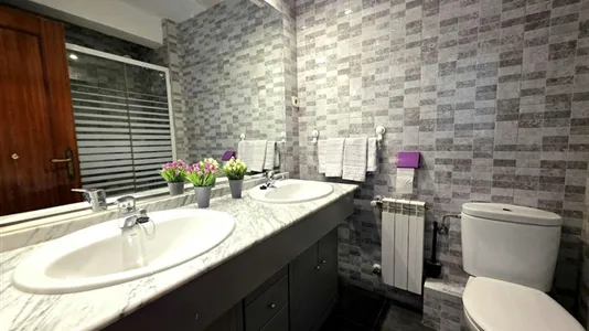 Houses in Coslada - photo 8