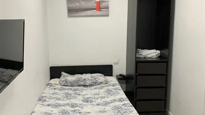 Room for rent in Madrid Moncloa-Aravaca, Madrid