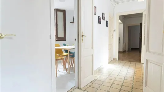 Rooms in Barcelona Eixample - photo 9