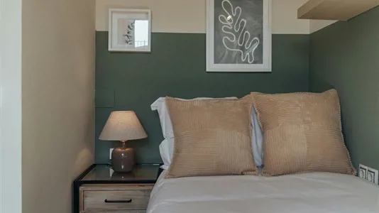 Rooms in Barcelona Ciutat Vella - photo 3