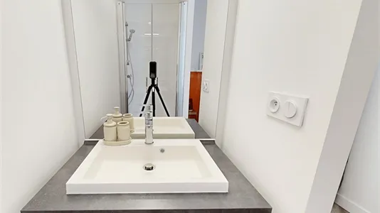 Rooms in Lyon - photo 5