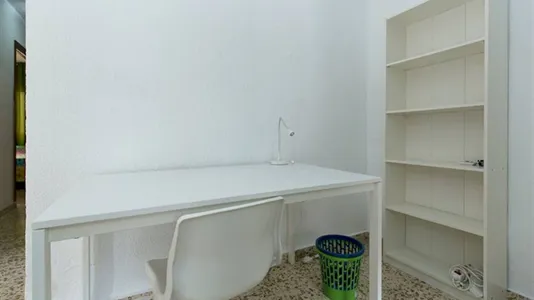 Rooms in Granada - photo 6