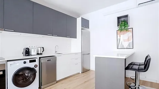 Apartments in Barcelona Eixample - photo 5