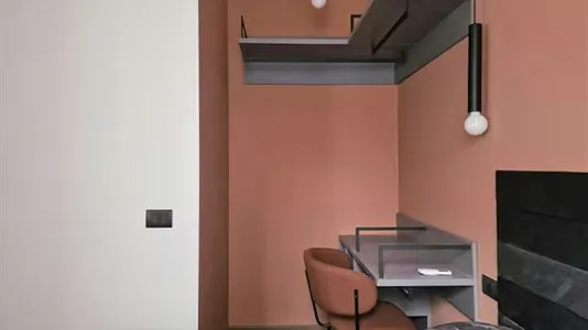 Apartments in Milano Zona 8 - Fiera, Gallaratese, Quarto Oggiaro - photo 10