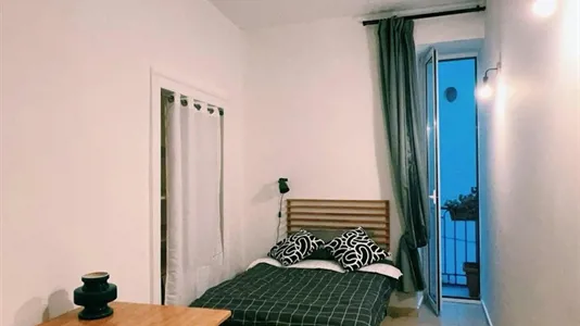 Rooms in Napoli Municipalità 3 - photo 2