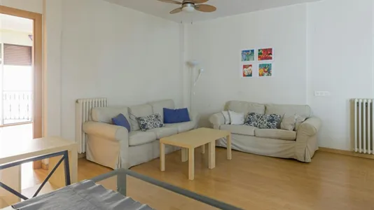 Rooms in Zaragoza - photo 4