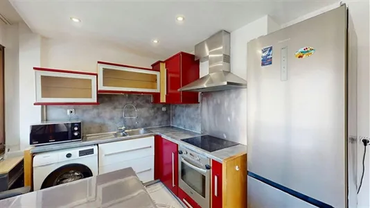 Rooms in Saint-Julien-en-Genevois - photo 1