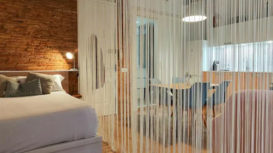 Apartments in Barcelona Ciutat Vella - photo 4