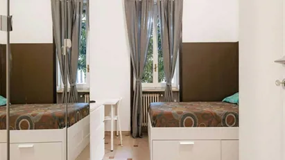 Room for rent in Milano Zona 1 - Centro storico, Milan