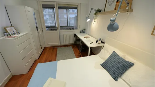 Rooms in Bilbao - photo 5