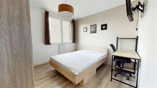 Rooms in Toulouse - photo 1