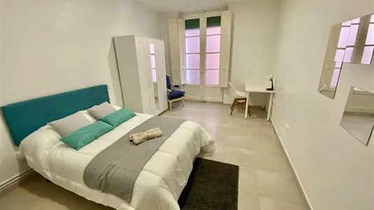Rooms in Zaragoza - photo 2