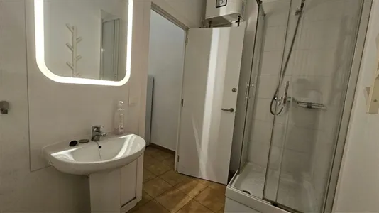 Rooms in Barcelona Eixample - photo 7