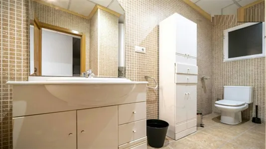 Rooms in Valencia Ciutat Vella - photo 8