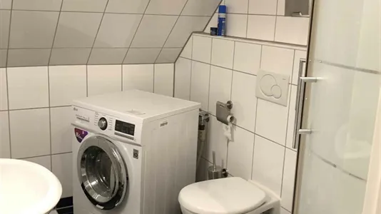 Rooms in Frankfurt Süd - photo 2