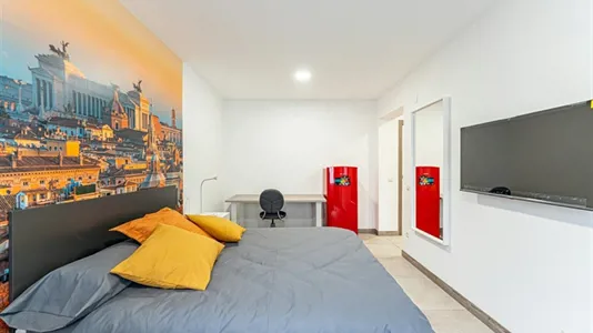 Rooms in Madrid Centro - photo 3