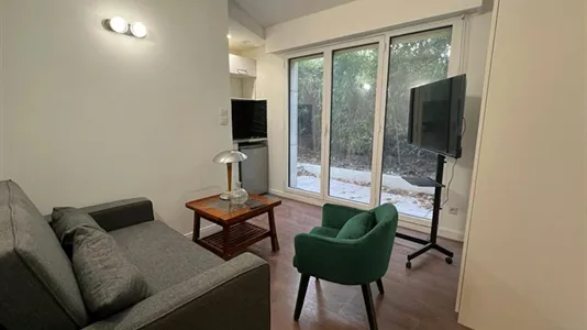 Apartments in Nanterre - photo 9