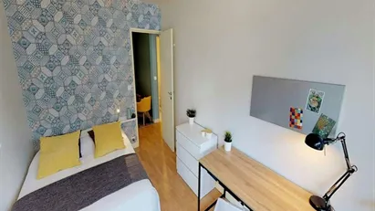Room for rent in Nanterre, Île-de-France
