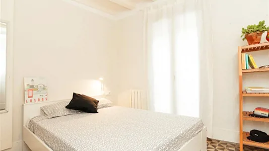 Rooms in Barcelona Ciutat Vella - photo 1