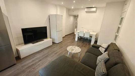 Rooms in Cornellà de Llobregat - photo 5