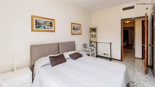 Rooms in Milano Zona 5 - Vigentino, Chiaravalle, Gratosoglio - photo 3