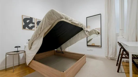 Rooms in Madrid Salamanca - photo 4