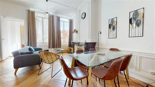 Rooms in Saint-Étienne - photo 7