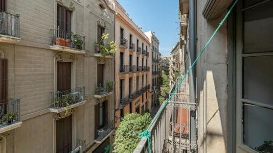 Rooms in Barcelona Ciutat Vella - photo 4