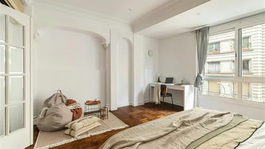 Rooms in Barcelona Sarrià-St. Gervasi - photo 4