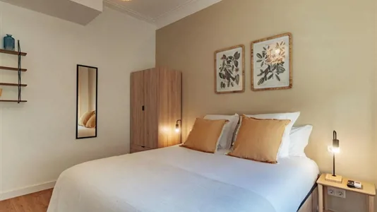 Rooms in Barcelona Eixample - photo 3