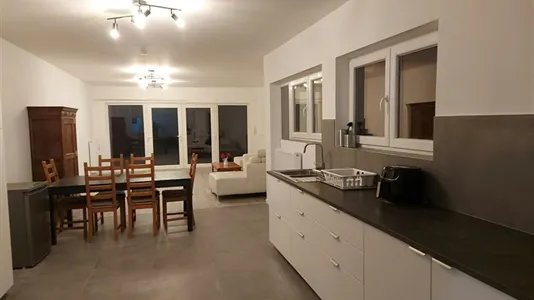 Rooms in Charleroi - photo 10