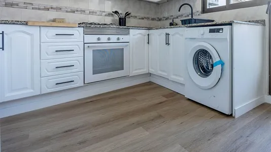 Rooms in Valencia Extramurs - photo 10