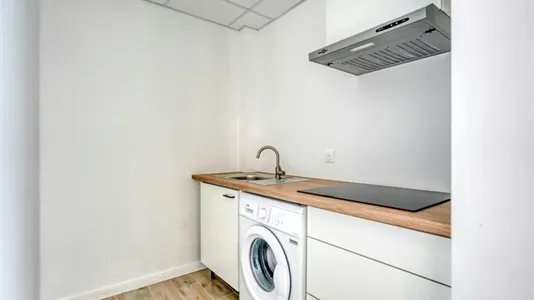 Apartments in Bobigny - photo 6