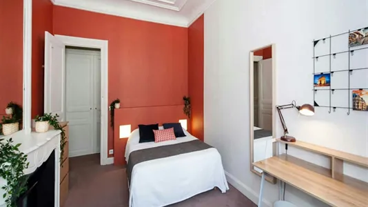 Rooms in Paris 17ème arrondissement - photo 3