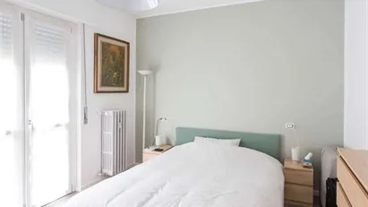 Room for rent in Milano Zona 6 - Barona, Lorenteggio, Milan