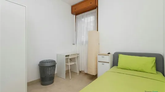 Rooms in Milano Zona 5 - Vigentino, Chiaravalle, Gratosoglio - photo 2