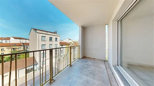 Apartments in Lyon - photo 2