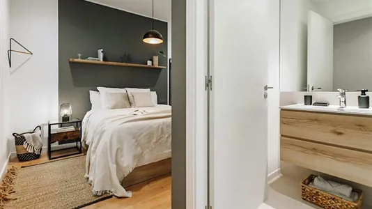 Rooms in Barcelona Eixample - photo 2