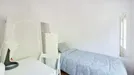 Room for rent, Lisbon (region), &lt;span class=&quot;blurred street&quot; onclick=&quot;ProcessAdRequest(12655569)&quot;&gt;&lt;span class=&quot;hint&quot;&gt;See streetname&lt;/span&gt;[xxxxxxxxxxxxx]&lt;/span&gt;