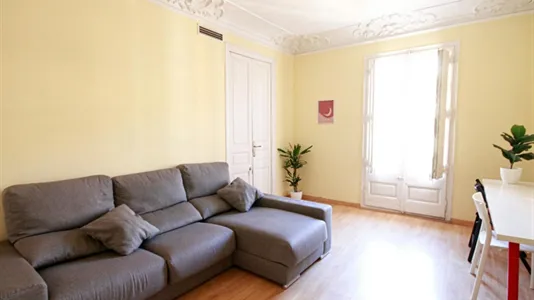 Rooms in Barcelona Eixample - photo 7