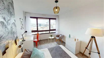 Room for rent in Nanterre, Île-de-France