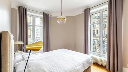 Apartments in Paris 17ème arrondissement - photo 10