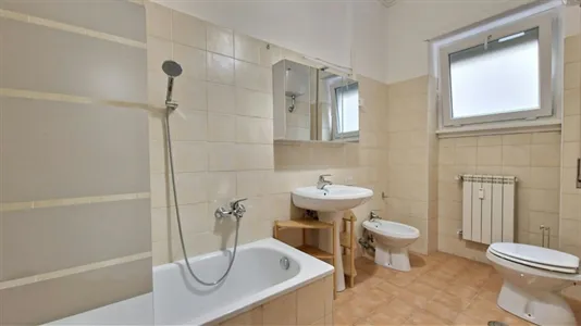 Rooms in Roma Municipio VIII – Appia Antica - photo 9