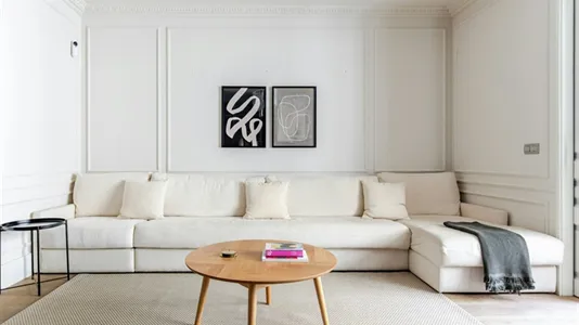 Apartments in Barcelona Eixample - photo 2