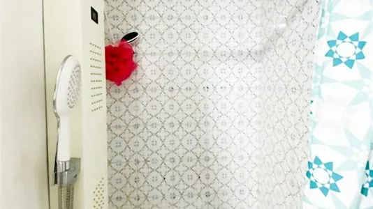 Rooms in Valencia Extramurs - photo 9