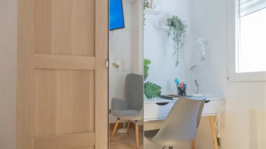 Rooms in Madrid Centro - photo 8