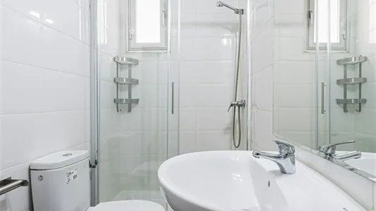 Rooms in Madrid Centro - photo 5