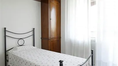 Room for rent in Milano Zona 6 - Barona, Lorenteggio, Milan