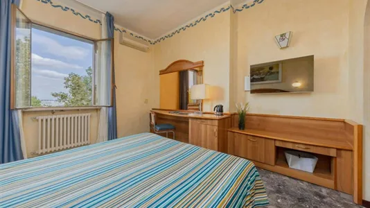 Rooms in Novara - photo 3